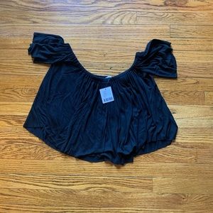 Flowy Crop Top Off or On The Shoulder Sleeves